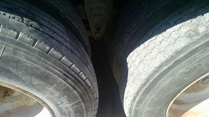 Used 0 Fruehauf Dog House Trailer