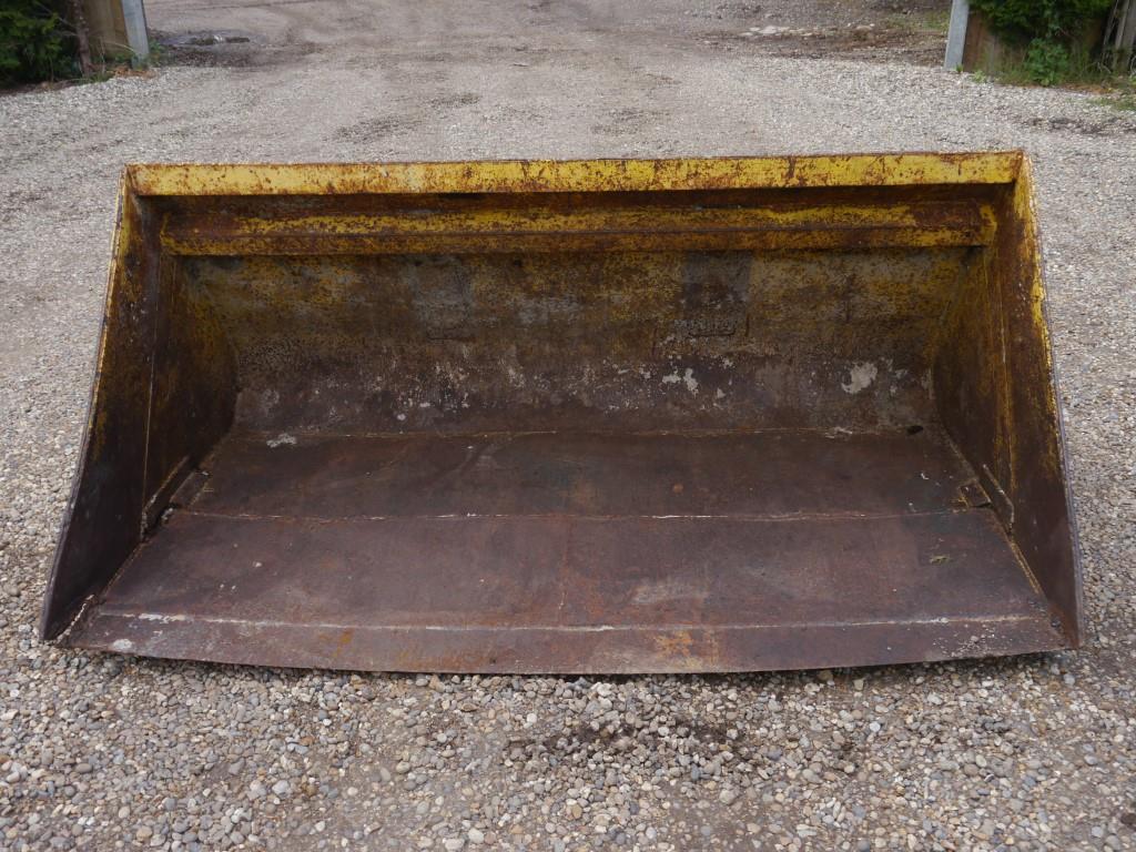 Used Dirt Bucket for Sale at LBG Machinery, Ltd.