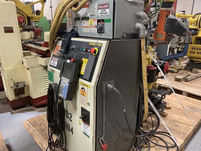 Used FANUC R2000iB/210F 210KG X 2655MM REACH 6 AXIS CNC ROBOT W/R30iA CONTROLS WITH ARO SERVO GUN