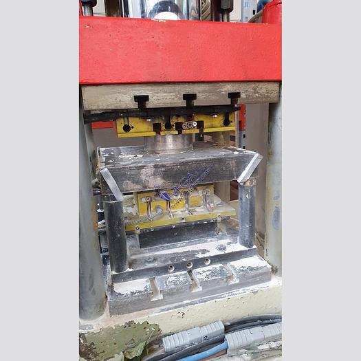 Used Hydraulic press POTVEL with 4 columns