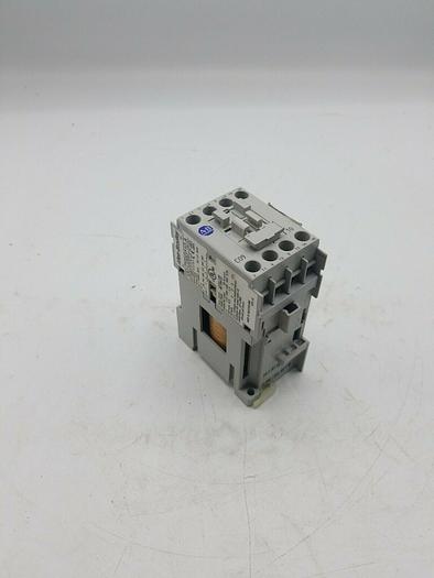 Used ALLEN BRADLEY 100-C09D*10 Series A