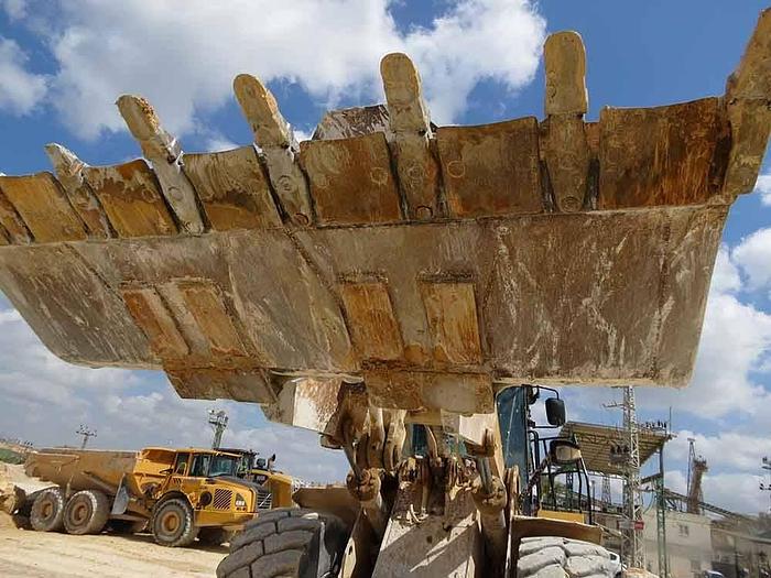 Used 2012 CATERPILLAR 966K