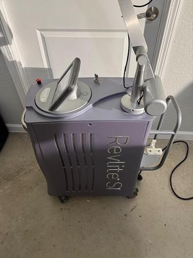 Used 2022 Cynosure Revlite SI