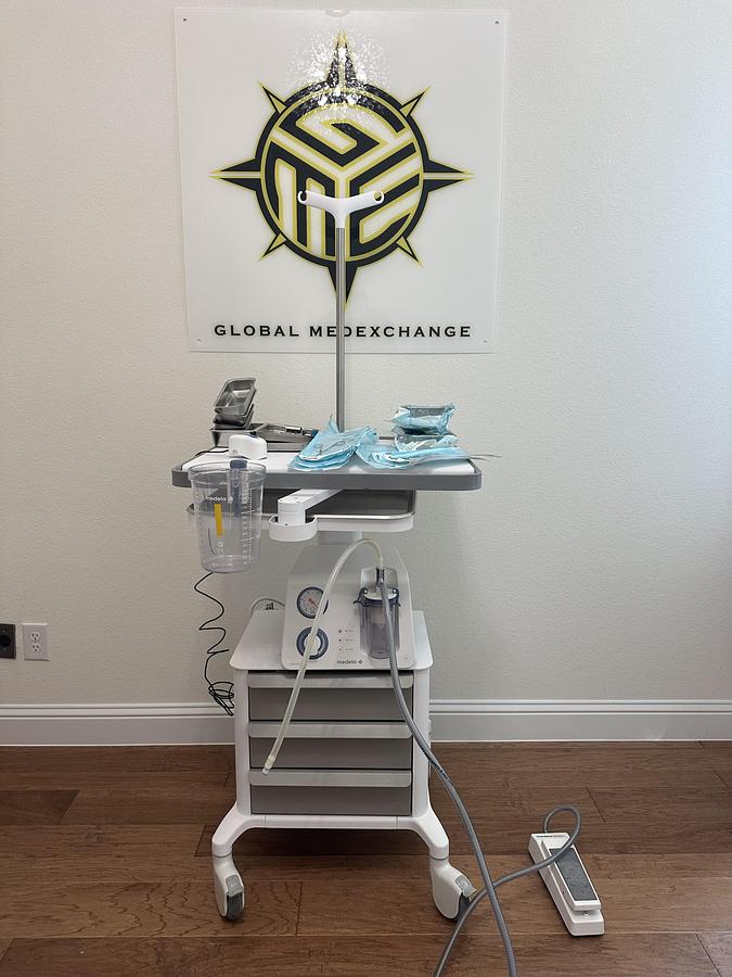 Used Merz Cellfina for Cellulite Reduction w/ Medela Dominant 50 suction machine