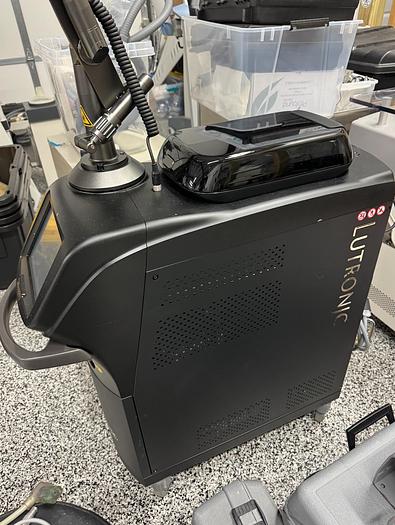 Used 2023 Lutronic Hollywood Spectra