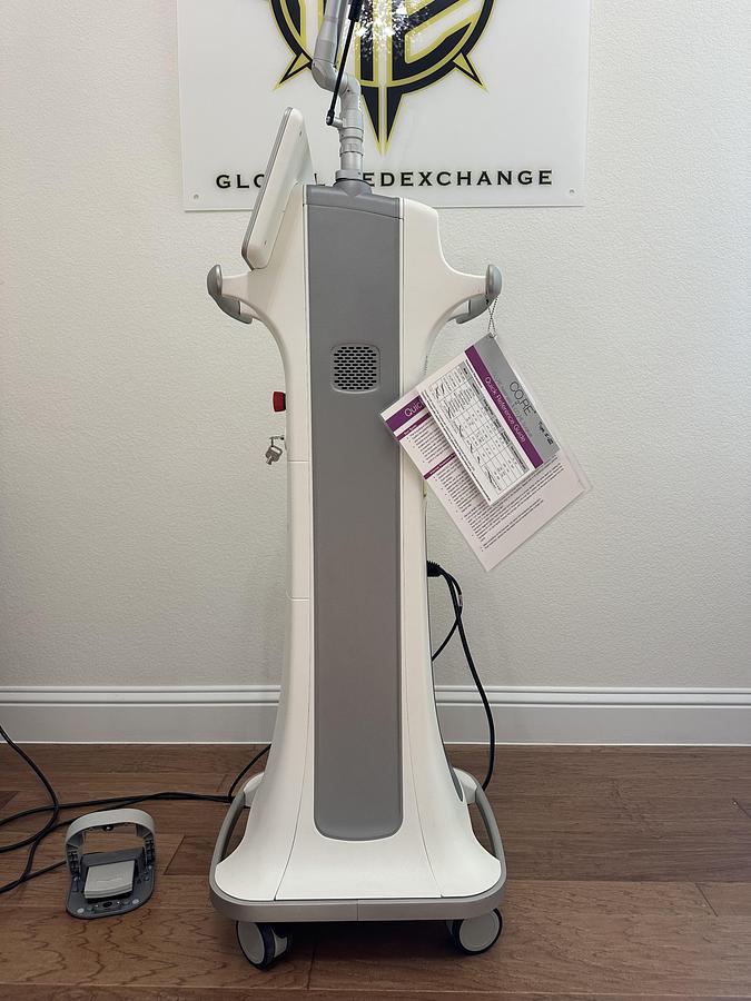 Used 2018 Syneron Candela CO2RE- Silver, Gold and Purple Lens Fully Loaded