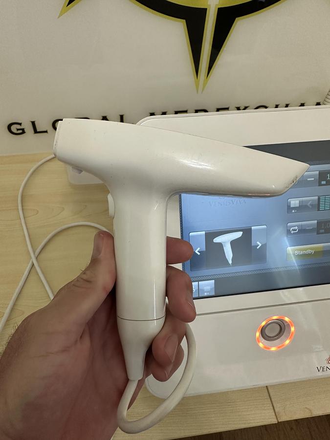 Used 2017 Venus Viva RF Microneedling