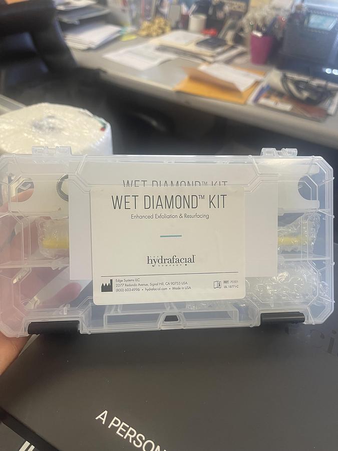 Used 2024 Hydrafacial  Syndeo