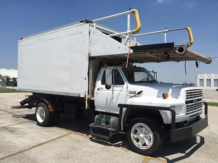 Used 1992 Catering Truck. Ford F700 chassis