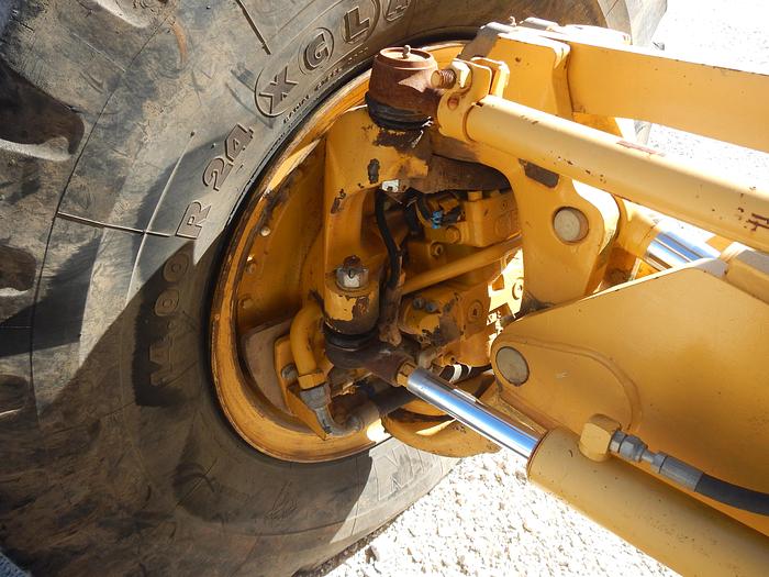 Used 2011 John Deere 672G 6wd Motor Grader