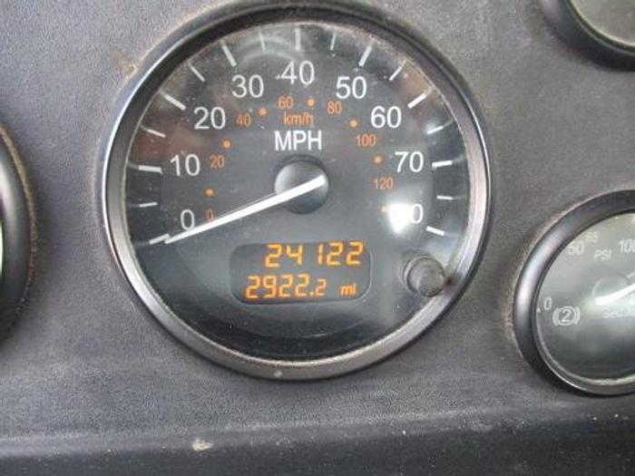 Used 2011 Peterbilt Slickline