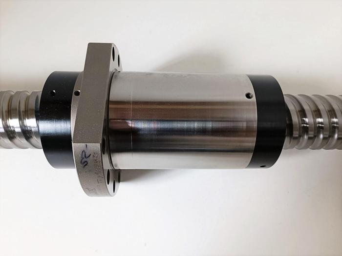 Geschliffener Präzisions Kugelgewindetrieb, D50mm, 1174mm, Steinmeyer, neu