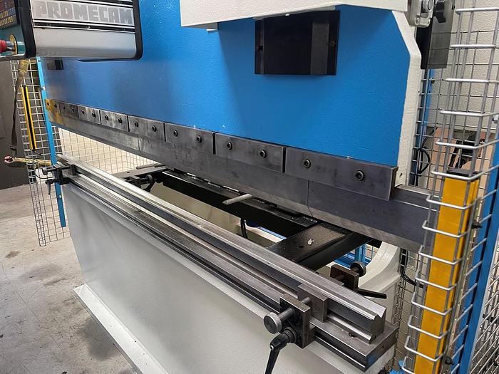 Usato PIEGATRICE OLEOTECNICA IDRAULICA 200X60