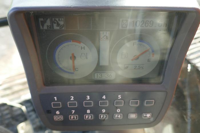 Used 2010 HITACHI ZX225 USLC-3