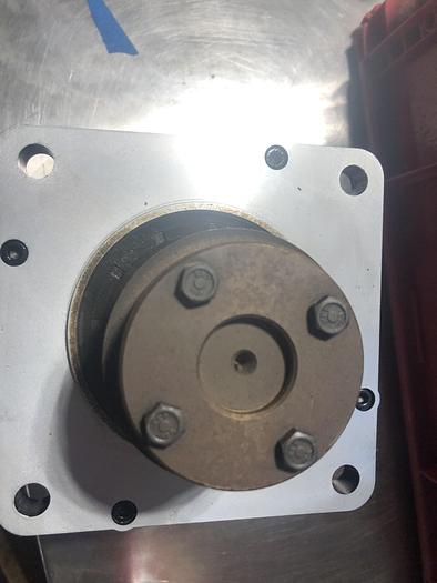 Used Fanuc A06B-0142-B084 AC Servo motor(M2)