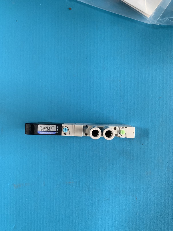 Used Koganei Solenoid Valve F10T4-PL3