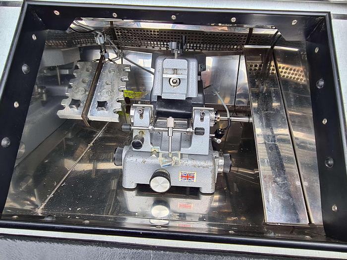 Used Bright OTF Cryostat