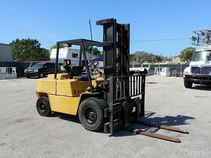 Used Clark C500-Y100 9,175 Lb 139" Fork Height Forklift - 16660