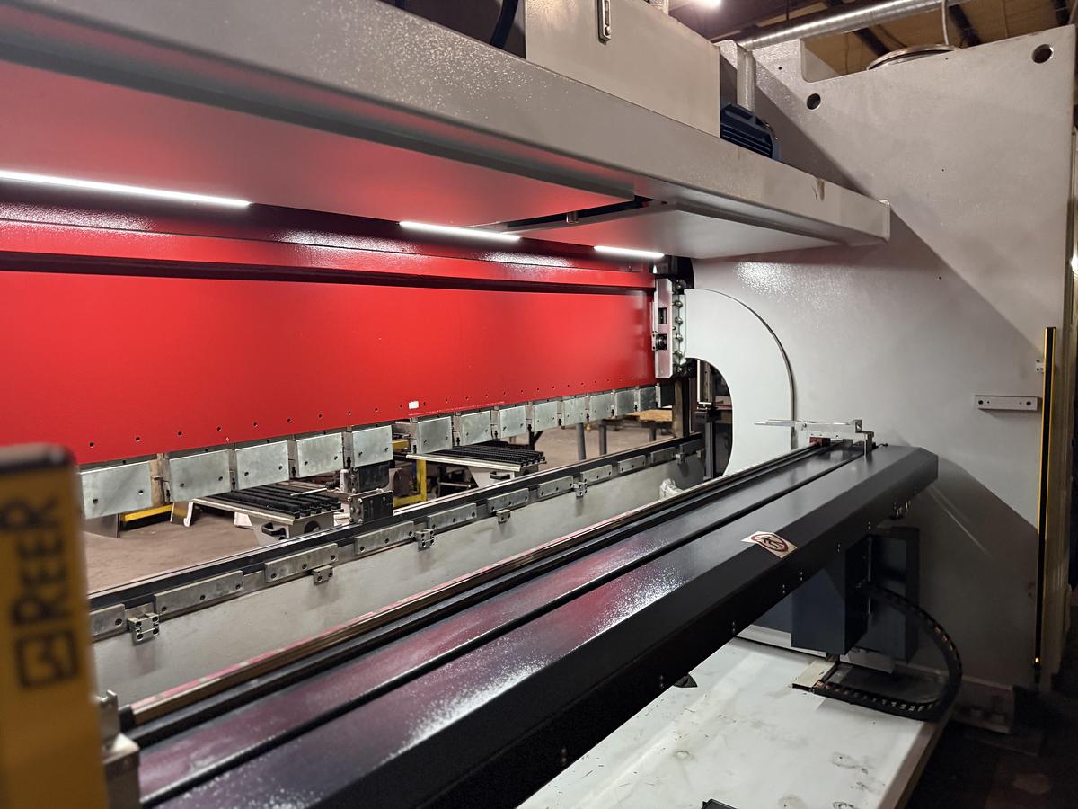 Used Adira 220-40 Press Brake