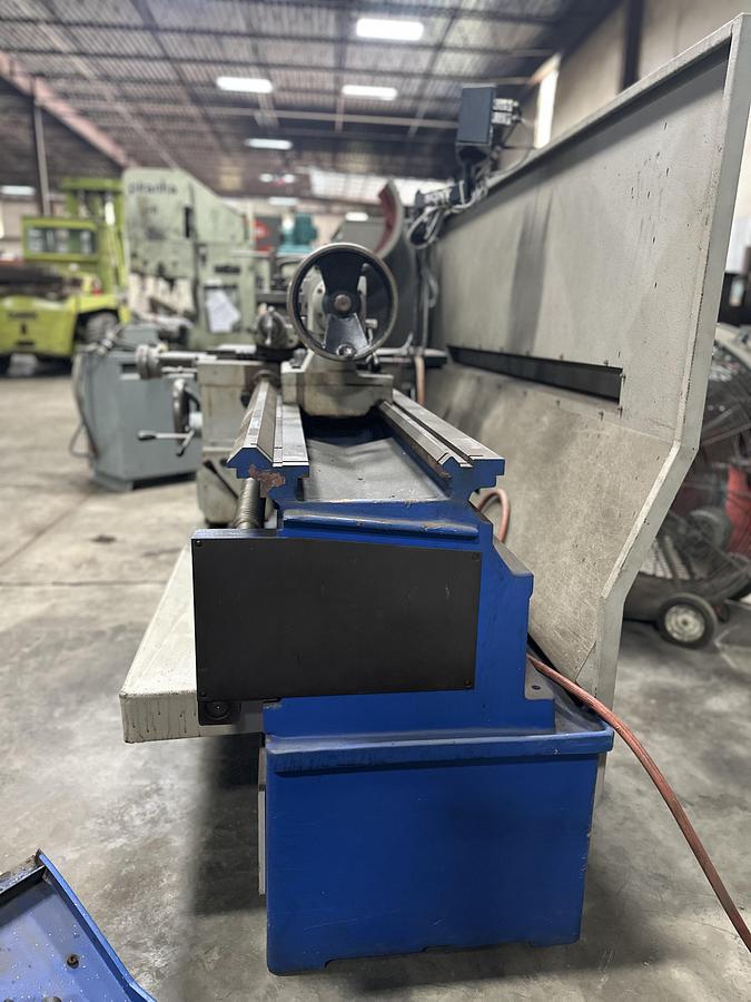 Used Strojtos Lipnik Lathe