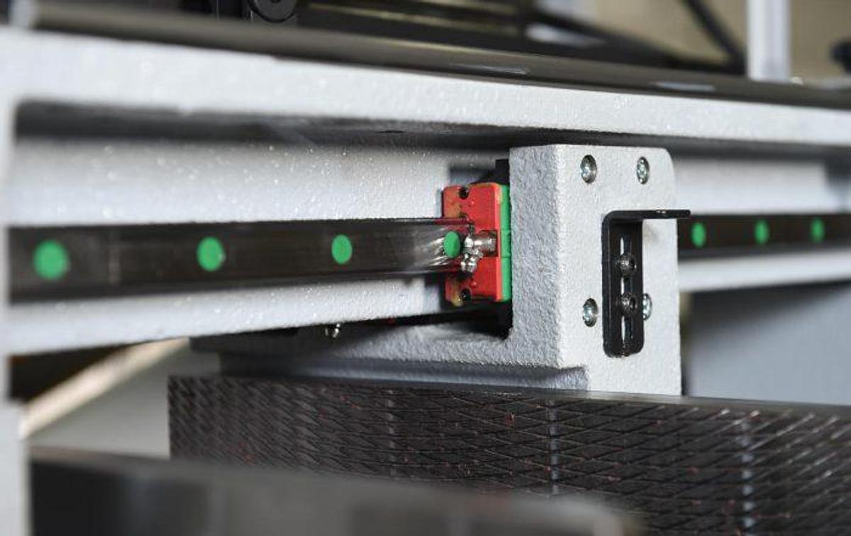 New 16″ x 20″ Hyd-Mech S-23A Automatic Pivot Style Band Saw