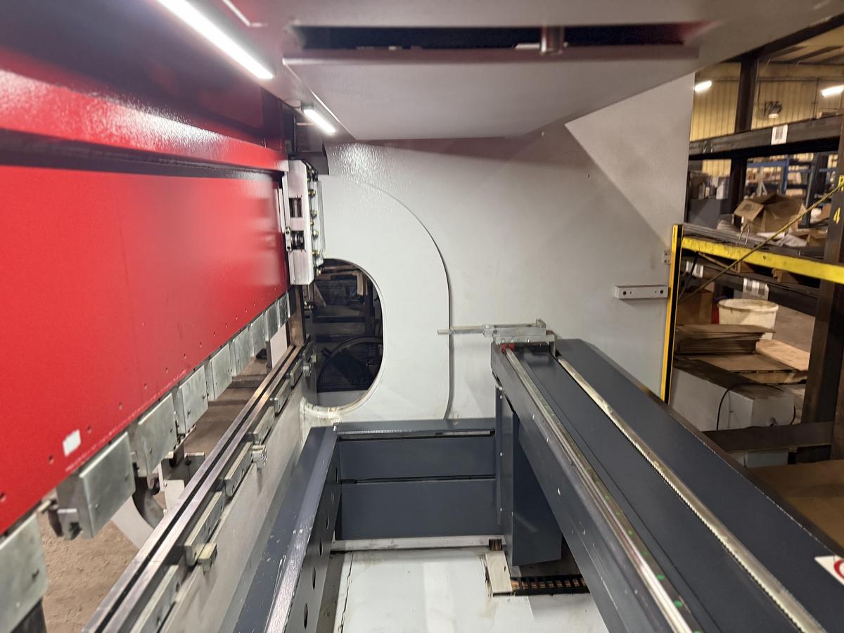 Used Adira 220-40 Press Brake