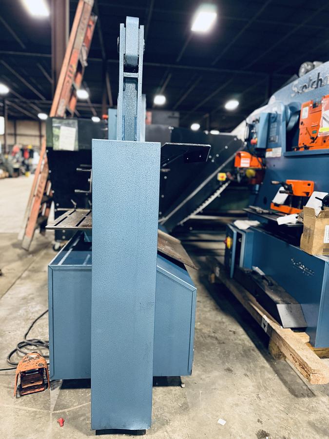 Used SCOTCHMAN 9012-24M 90 TON IRONWORKER