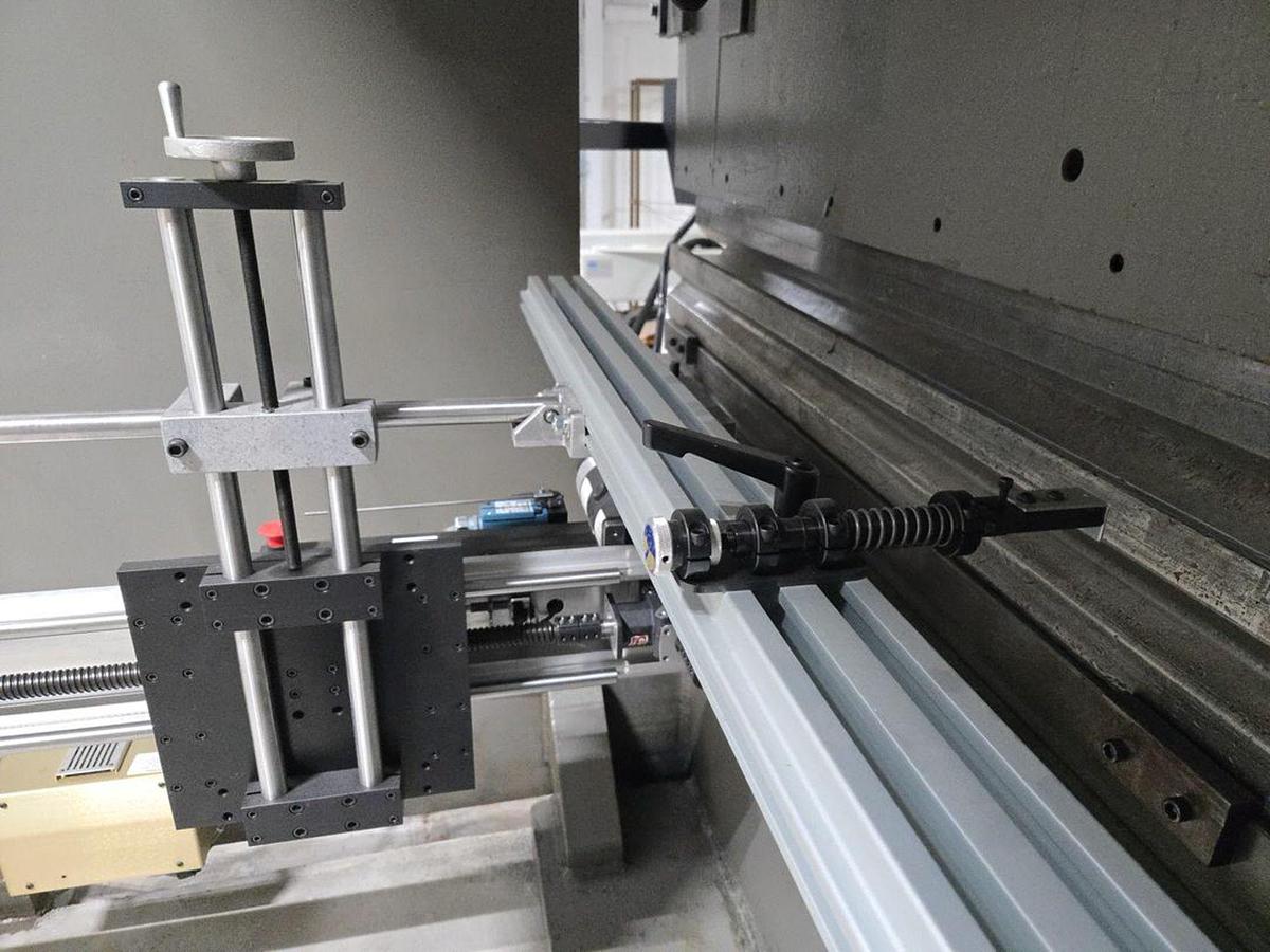 Used 2007 Standard Industrial AB400-12