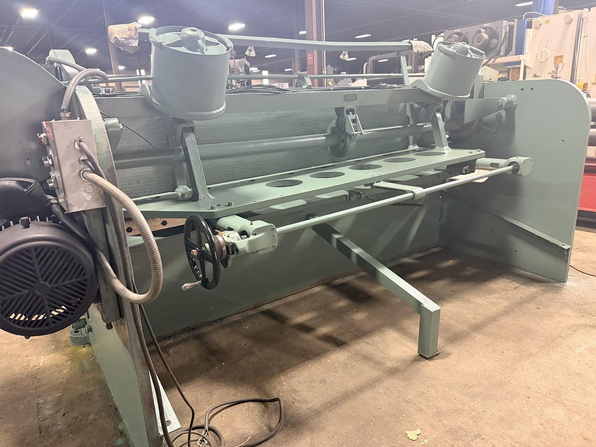 Used Cincinnati 1810