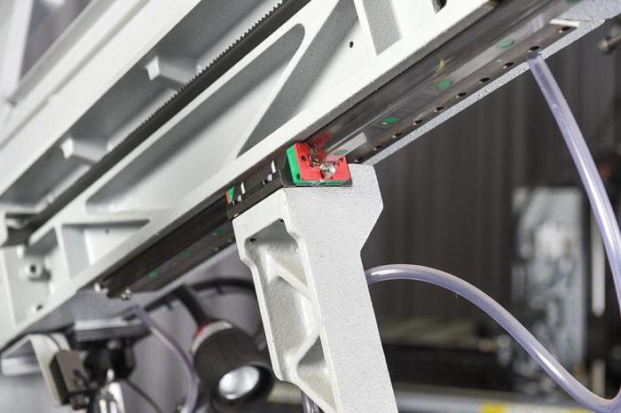 New S-20A Hyd-Mech Automatic Mitering Band Saw