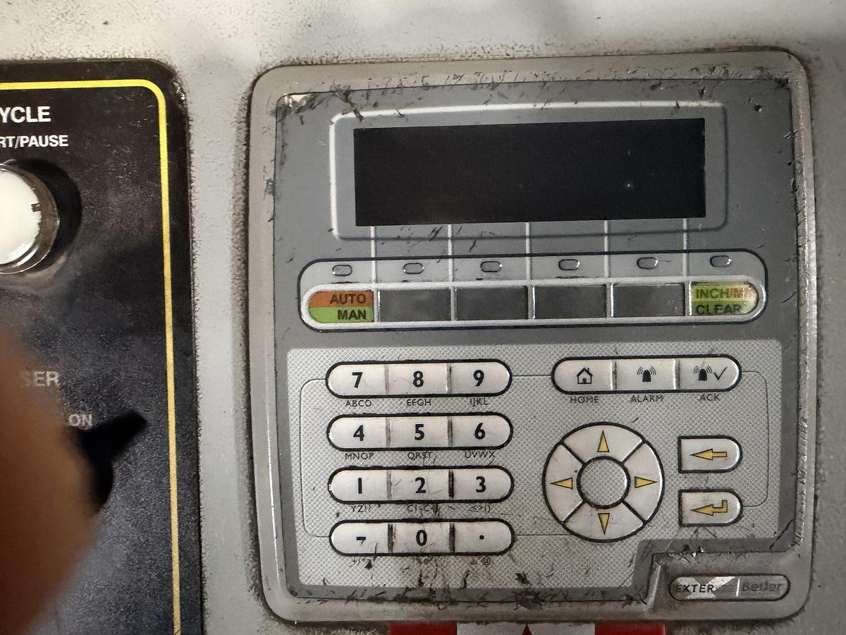 Used 2016 Hyd-Mech H-22A Automatic Horizontal Band Saw with canted head