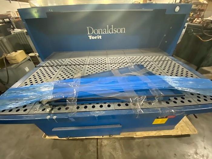 Used Donaldson Torit Downdraft Bench DB3000
