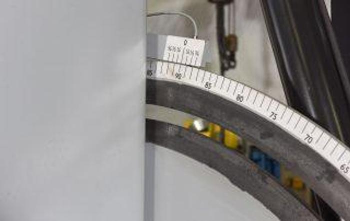 New Hyd-Mech V-21/26APC Automatic Vertical Mitering Band Saw