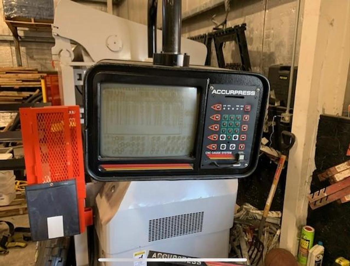 Used 1993 Accur Press 76010
