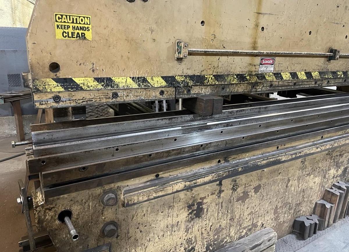 Used 325 Ton x 16′ Standard AB-325-16