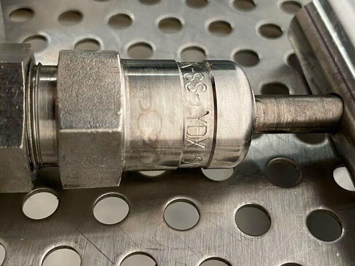 Used Swagelok SS-4PDF4 Bonnet Needle Valve w/ Swagelok 3000 PSI Gauge