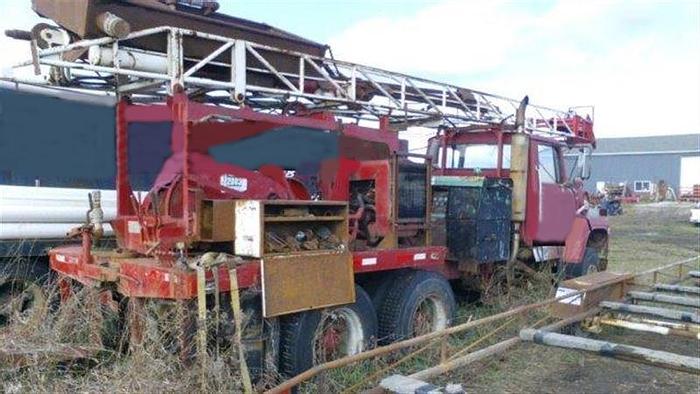 Used 1972 Cyclone 35R Drill Rig