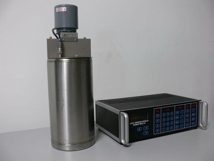 Used Rosemount Temp. Calibration Bath 910B2 W/ Digital Temperature Controller 915C1