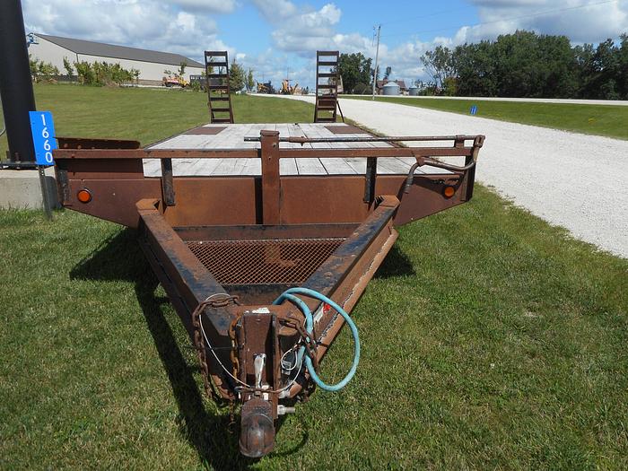 Used 2012 P J TRAILER MFG. 23'