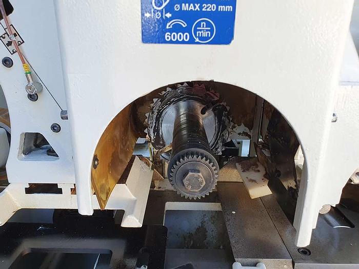 Used 2001 SCM Italy Automatic Throughfeed moulder SCM TOPSET XL, 7 heads