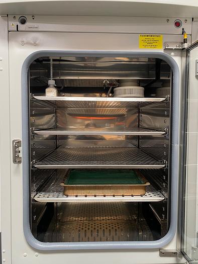 Used VWR 3074 Symphony CO2 Incubator 115V 60Hz