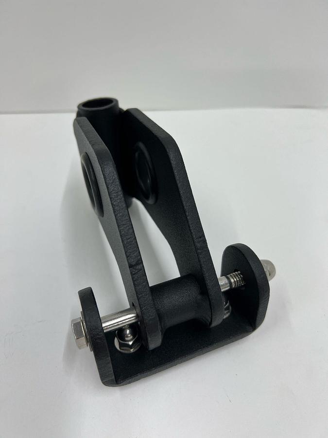 Shallow-Water Anchor Bracket