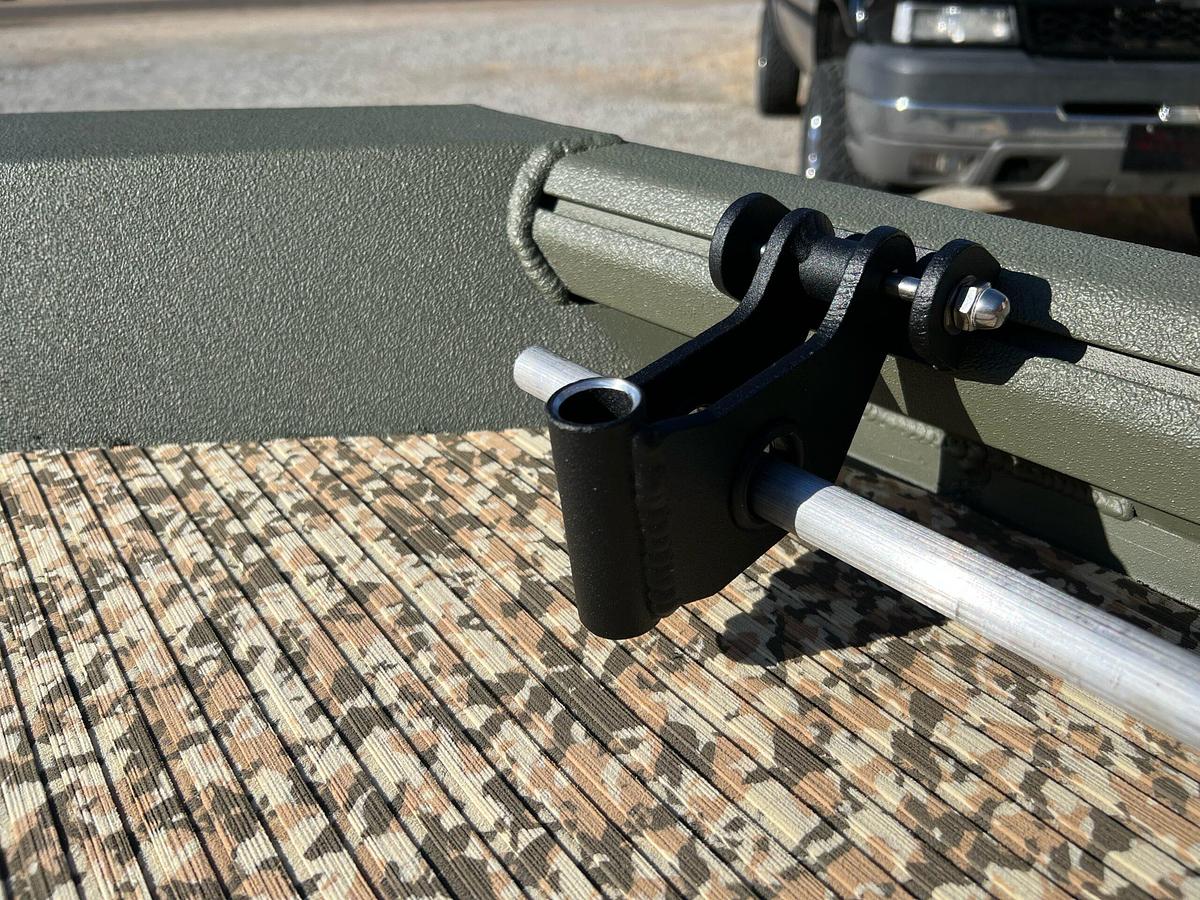 Shallow-Water Anchor Bracket