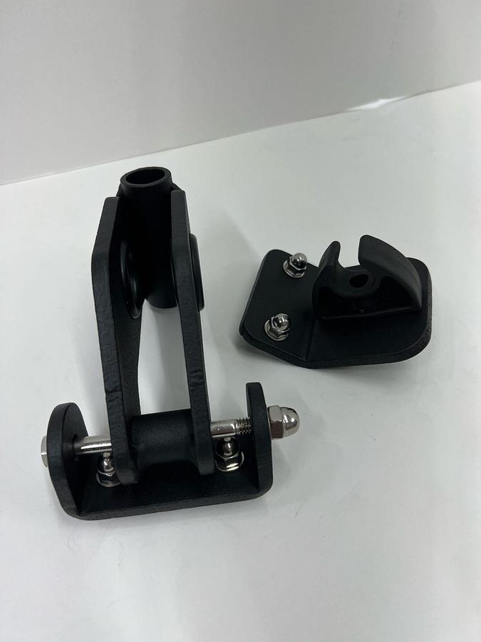 Shallow-Water Anchor Bracket