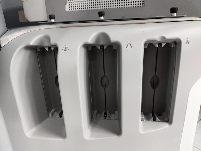 Gebraucht Siemens Acuson S2000 Ultraschallgerät mit Sonde, Farbdrucker und DVD Brenner