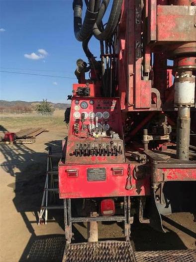 Used 1993 Speedstar 30K Drill Rig