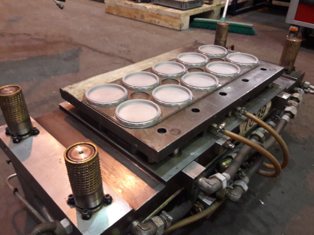 Used 2005 Illig 58/3 Mould