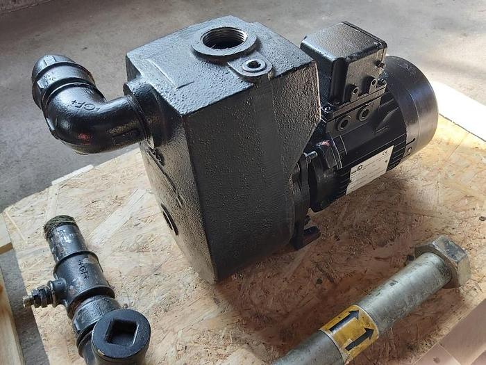 Gebraucht Etaprime Spiralblockpumpe, 3.12 112, 1-16m³/h, 21-11m, 1,1 KW, KSB,  gebraucht