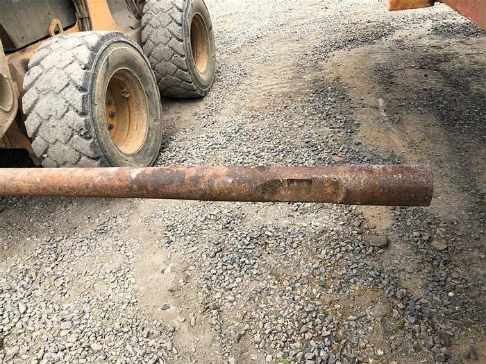 Used 13'-10" L x 3-7/8" to 4-5/16" OD Drill Stem