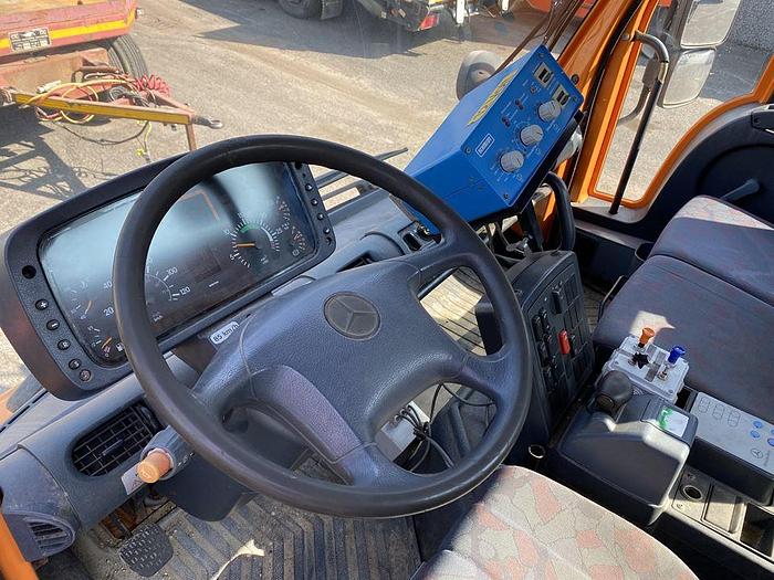 Usato 2001 MERCEDES UNIMOG U300